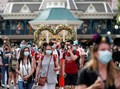 FOTO: Semarak Pembukaan Kembali Disneyland Paris