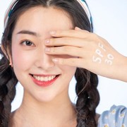 Tahu Gak Sih, Seberapa Banyak Sunscreen yang Perlu Diaplikasikan Setiap Hari?