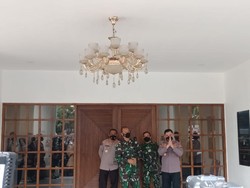 Bertemu Anies, Kapolda Metro-Pangdam Jaya Bawa Data COVID DKI