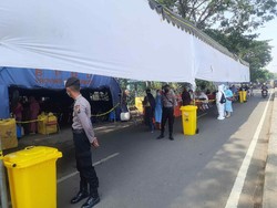 Suasana Penyekatan di Suramadu Usai Pos Dirusak Ratusan Warga