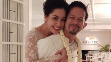 LULU DAN SUAMI SEMPAT MESRA USAI TAK JADI CERAI