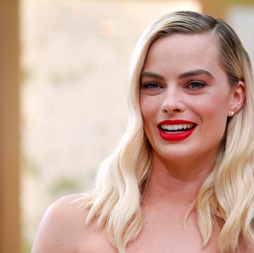 img-title Margot Robbie Istirahat dari Media Sosial