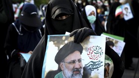 FOTO: Ulama Konservatif Iran Jadi Calon Kuat Presiden