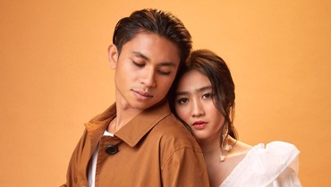 img-title Rheno Poetiray-Febby Rastanty Kolaborasi Nyanyikan Lagu David NOAH