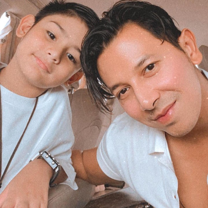 <p>Sonny Septian menjadi ayah sambung untuk King Faaz Arafiq. Ia adalah putra Fairuz A Rafiq dari pernikahannya dengan Galih Ginanjar yang lahir pada 2012 lalu. (Foto: Instagram: @sonnyseptian)</p>