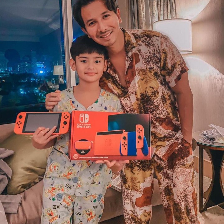 <p>Baru-baru ini, viral video yang menunjukkan Sonny memberi nasihat King Faaz untuk menghormati, menyayangi, dan menjaga Bunda dan adik perempuannya. Hal itu membuat netizen terharu. (Foto: Instagram: @sonnyseptian)</p>