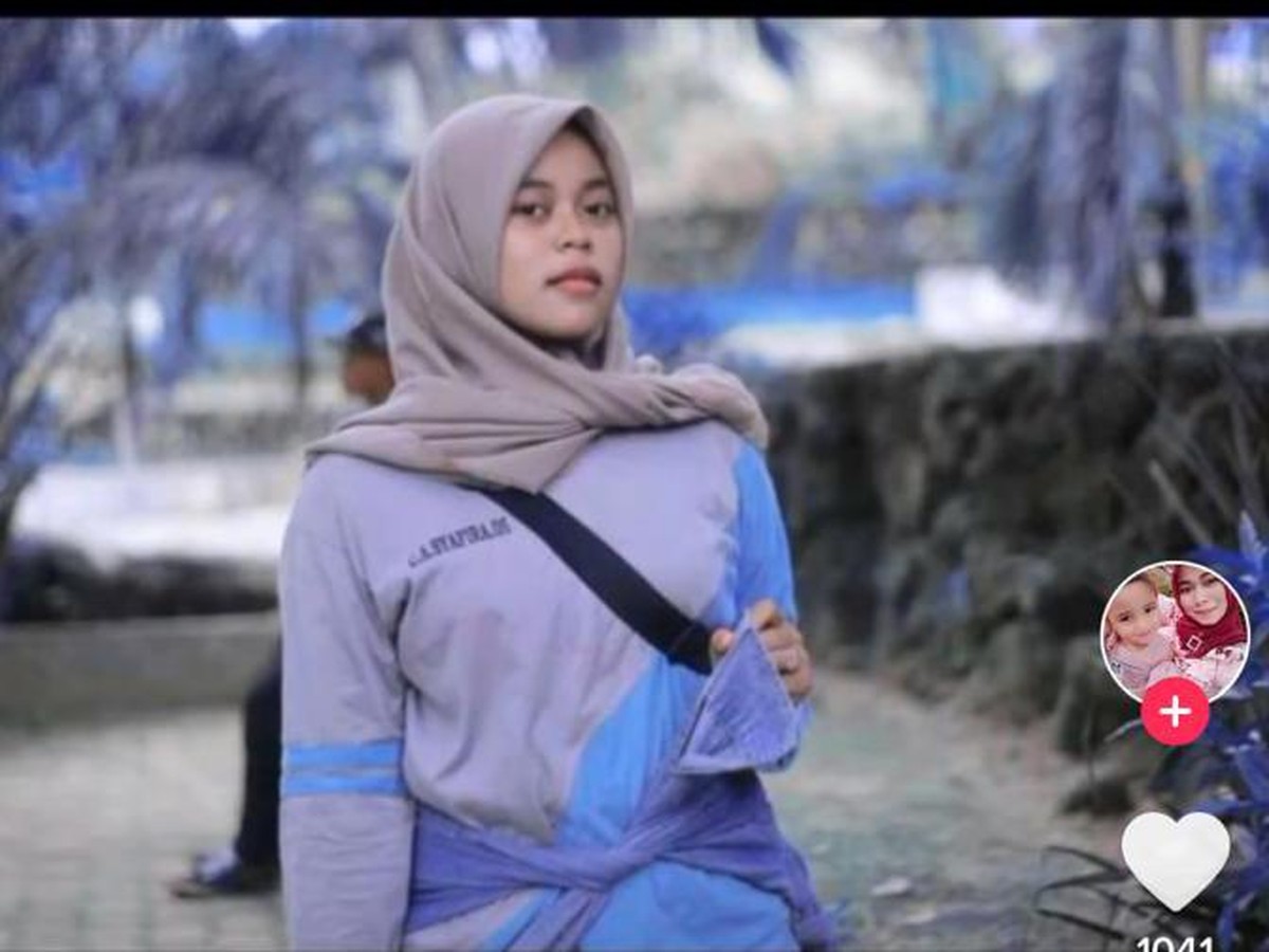 Video pernikahan di Aceh mendadak viral karena sang pengantin mirip dengan Lesti Kejora&period; Yuk kita intip seberapa mirip&excl;