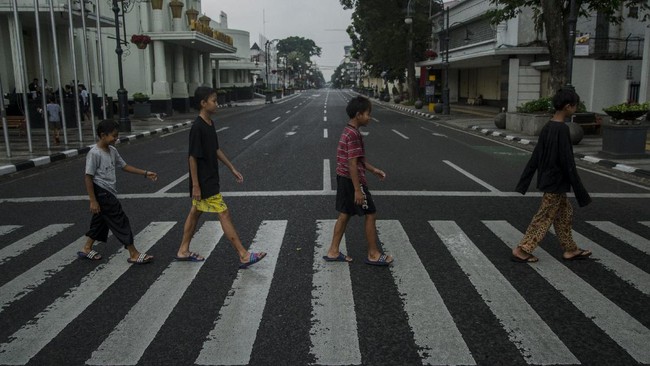sasaran random check yakni kendaraan yang keluar dari Tol Soreang dan Tol Cileunyi, terutama kendaraan pribadi maupun umum.