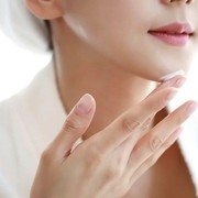 5 Kesalahan Memakai Skincare di Malam Hari