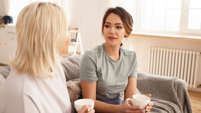 Mengobrol dengan Teman Terpercaya