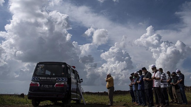 Per 18 Juni 2021, angka rata-rata kasus aktif di Indonesia yakni 6,87 persen, sementara dunia hanya di 6,5 persen.