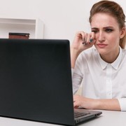 Cara Mengatasi Mata Lelah Akibat Seharian Menatap Laptop