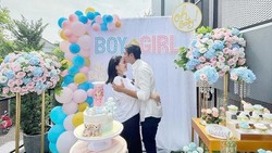 Intip Keseruan Acara Gender Reveal Calon Anak Felicya Angelista & Hito