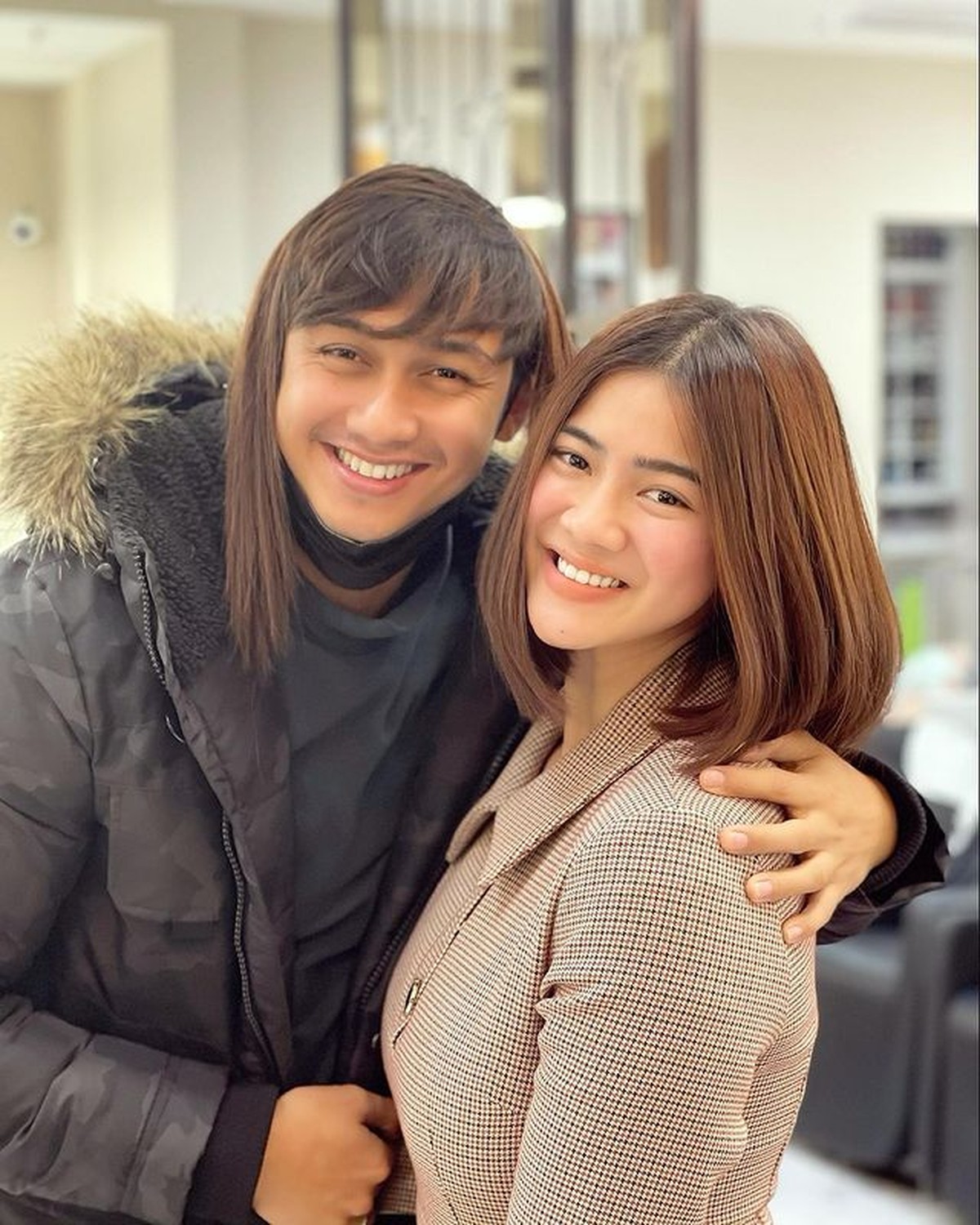 Pasangan Felicya Angelista dan Hito Caesar baru saja menggelar acara gender reveal calon bayinya&period; Yuk kita intip keseruannya&excl;