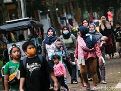 Nggak Boleh Lengah! 7 Aktivitas Ini Paling Berisiko Tularkan COVID-19