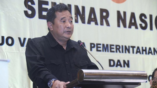 Bukan soal kesempurnaan dalam kebijakan pelayanan publik, poin yang lebih penting adalah cara pemerintah daerah memberi layanan publik yang adaptif.
