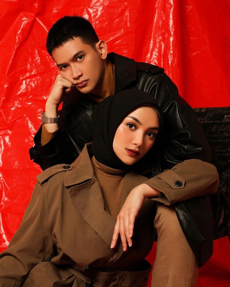 Kemesraan Citra Kirana & Rezky Aditya Ditengah Rumor yang Beredar Rumah tangga Rezky Aditya dan Citra Kirana sedang diterpa isu tak sedap. Yuk kita intip kemesraan mereka!