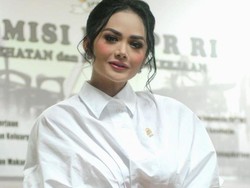 Jaga Pola Hidup Sehat, Krisdayanti Dapatkan Tubuh yang Ideal