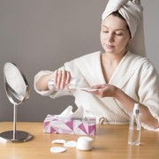 Sering Diabaikan Bahkan Dilupakan! Kenalan Lebih Dalam dengan Eksfoliasi yang Kaya Manfaat