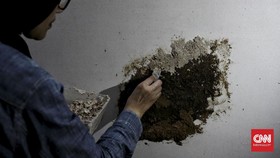 FOTO: Menyulap Limbah Kayu Menjadi Karya Lukis