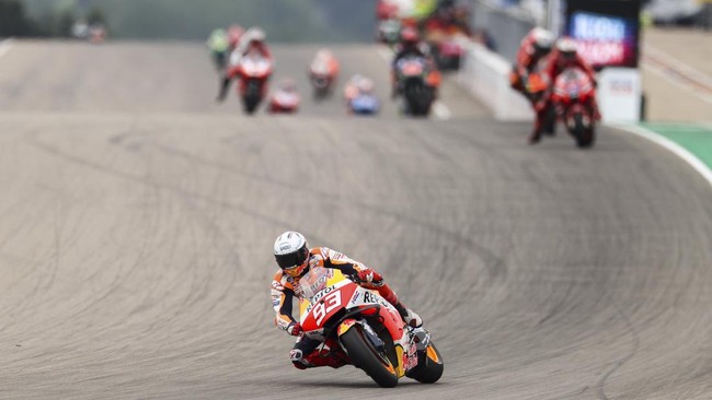 Marc Marquez berhasil meraih kemenangan di MotoGP Jerman. Berikut kunci keberhasilan Marquez jadi juara di Sachsenring.
