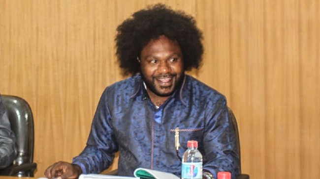 Ketua DPRD Kabupaten Tolikara, Papua, Sonny Wanimbo diduga memberikan uang kepada kelompok kriminal bersenata untuk membeli senjata.