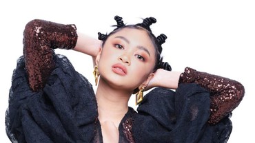 Lirik Lagu Pertandingan - Zara Leola