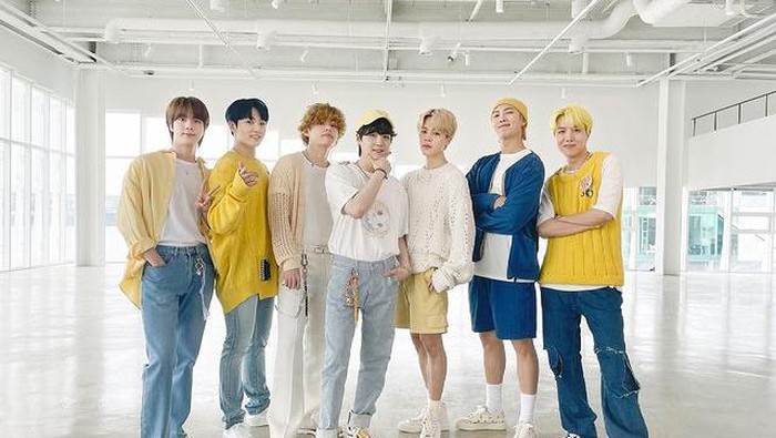 Pernah Tak Diberi Ruang Tunggu yang Layak, Inilah Deretan Cerita Pahit BTS di Balik Kesuksesannya