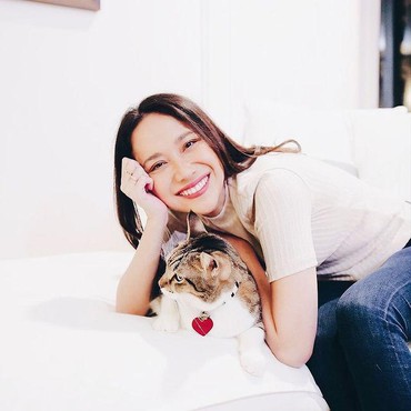 Lirik Lagu Tentang Kamu - BCL