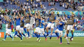 Beban Italia yang Mempesona dan Sempurna