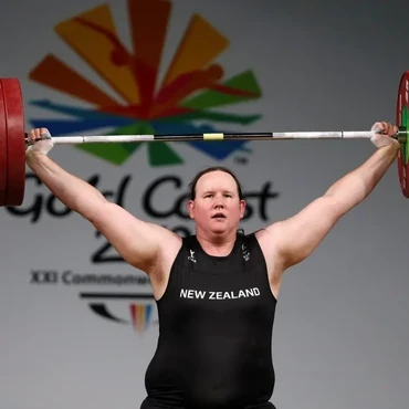 Laurel Hubbard Jadi Transgender Pertama yang Berkompetisi di Olimpiade