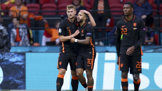 Timnas Belanda untuk sementara unggul 1-0 atas Makedonia Utara pada babak pertama lanjutan Grup C Euro 2020 (Euro 2021) di Johan Cruijff Arena.