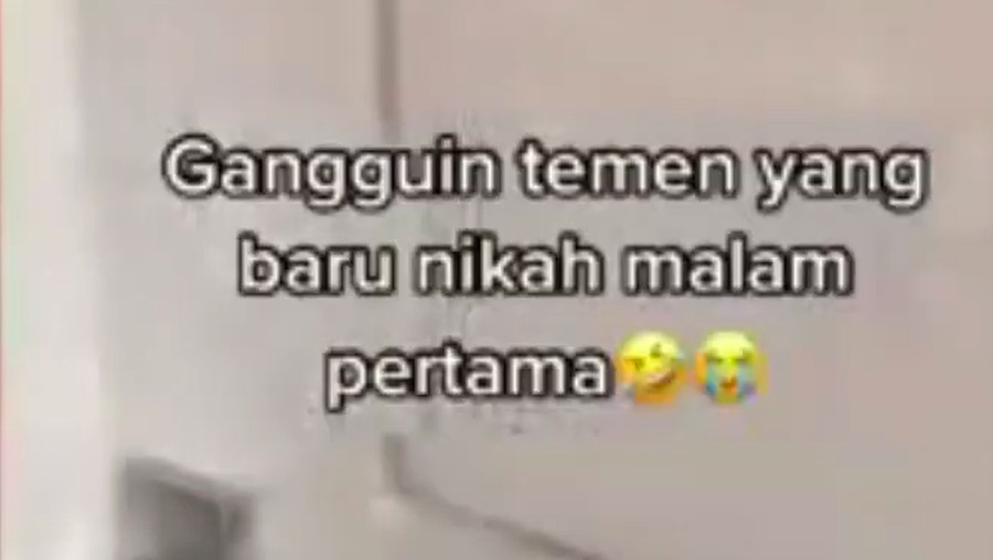 Masuk ke Kamar, Sekelompok Wanita Ini Sengaja Ganggu Malam Pertama Sahabatnya