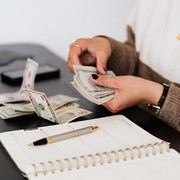 Bisa Menghasilkan Cuan, Kenali Bisnis MLM di Masa Pandemi yang Terpercaya