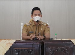 Bupati Kendal dan Istrinya, Chacha Frederica Positif Corona