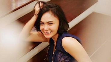 img-title Blak-blakan, Yuni Shara Temani Anak Nonton Film Porno