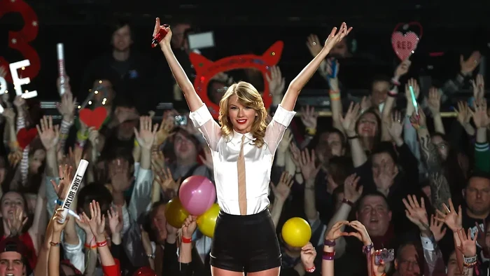 Berisi 30 Lagu, Taylor Swift Umumkan Album Red (Taylor's Version)
