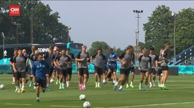 VIDEO: Tim Denmark Berlatih Serius Untuk Hadapi Rusia