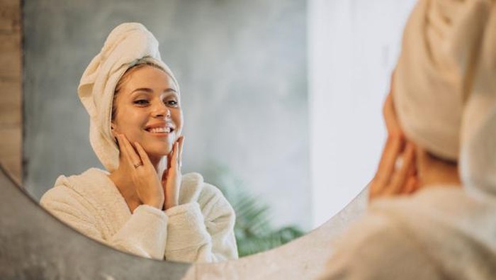 5 Rekomendasi Sleeping Mask Buat Wajah Lebih Kenyal di Pagi Hari