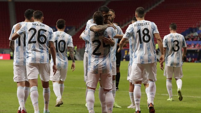 Timnas Argentina berhasil lolos ke perempat final Copa America 2021 setelah menang atas Paraguay.
