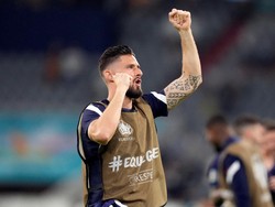AC Milan Beruntung Punya Giroud