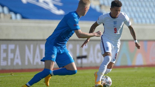 Mantan pelatih Manchester United Sir Alex Ferguson berbicara tentang Jadon Sancho sebelum kepindahannya ke Tim Setan Merah.