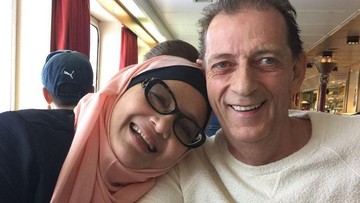 KISAH MUALAF AYAH SAMBUNG SHIREEN DAN ZASKIA SUNGKAR