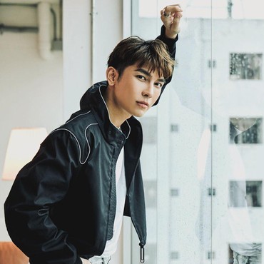 Aktor Thailand Mew Suppasit Sudah Tak Sabar Bertemu dengan Fans di Indonesia