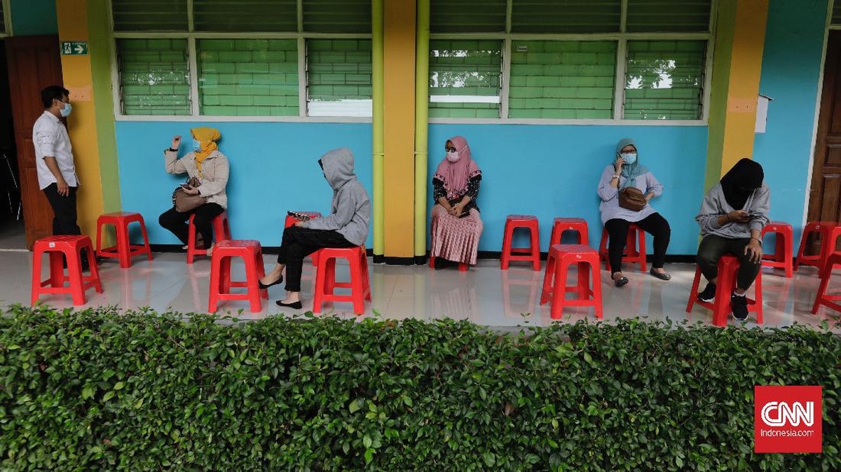 FOTO: Pendaftaran PPDB Jakarta di Tengah Pandemi Covid-19