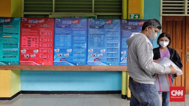 Pemerintah Provinsi (Pemprov) DKI Jakarta memperluas zona prioritas kedua dalam pelaksanaan Penerimaan Peserta Didik Baru (PPDB) Online 2022 jalur zonasi.