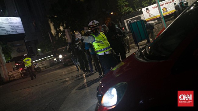 Wagub DKI Sebut Teknis Gelaran CFN Tak Semudah CFD Wakil Gubernur DKI Jakarta Rano Karno mengakui tantangan teknis dalam gelaran Car Free Night (CFN) dibandingkan Car Free Day (CFD) dan rencanakan lokasi baru.