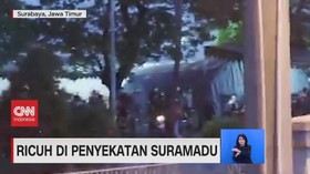 VIDEO: Ricuh di Penyekatan Suramadu, Pagar Pembatas Jebol