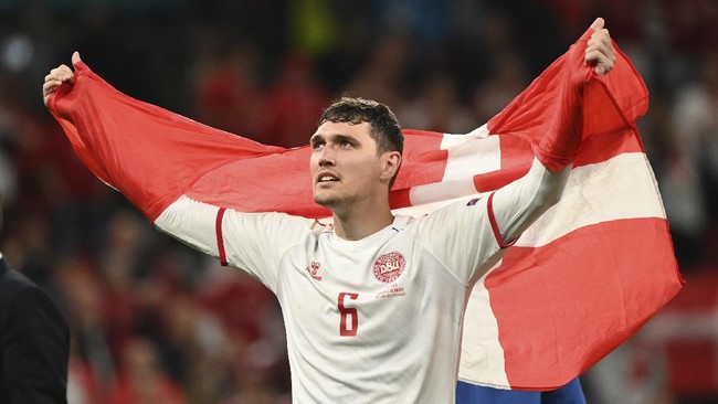 Barcelona resmi mengumumkan Andreas Christensen dan Franck Kessie sebagai pemain baru mereka untuk musim depan.