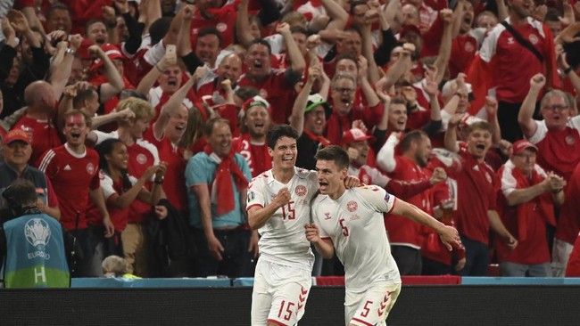 Timnas Denmark dan Austria menambah daftar tim yang lolos ke babak 16 besar Euro 2020 (Euro 2021) menjadi enam tim.